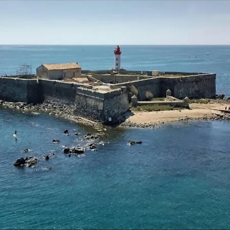T2 Avec Terrasse, Parking Prive Et Piscine Securisee, Proche Richelieu - Fr-1-749-37 Apartment Agde